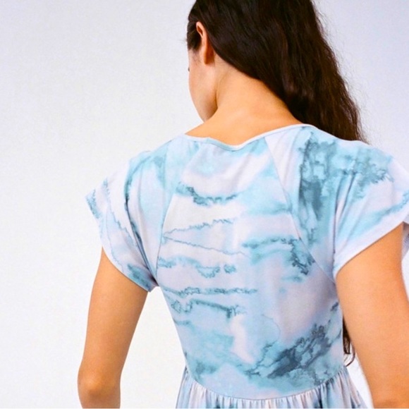 NWOT Urban Outfitters Juila Tiered Ruffle Mini Dress,sz L - Picture 3 of 5